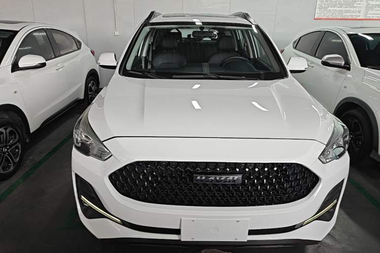 Used Haval M6 2019 1.5T DCT Two-Wheel Drive Elite Version China VI Standard Front