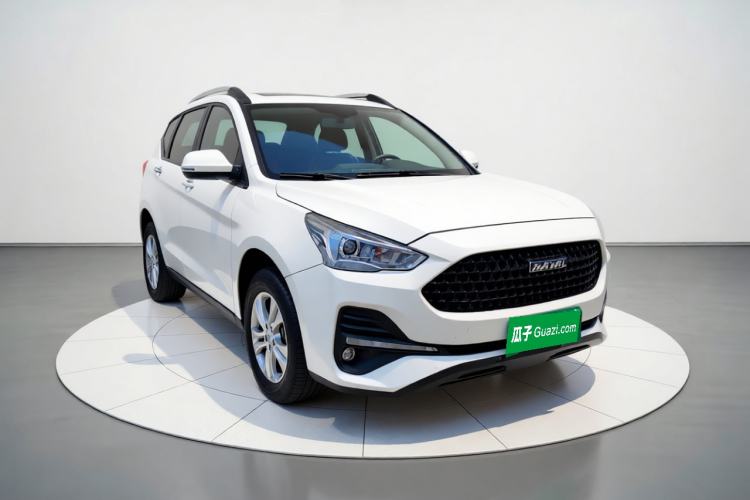 Used Haval M6 2019 1.5T DCT Two-Wheel Drive Elite Version China VI Standard Front Right 45 Deg