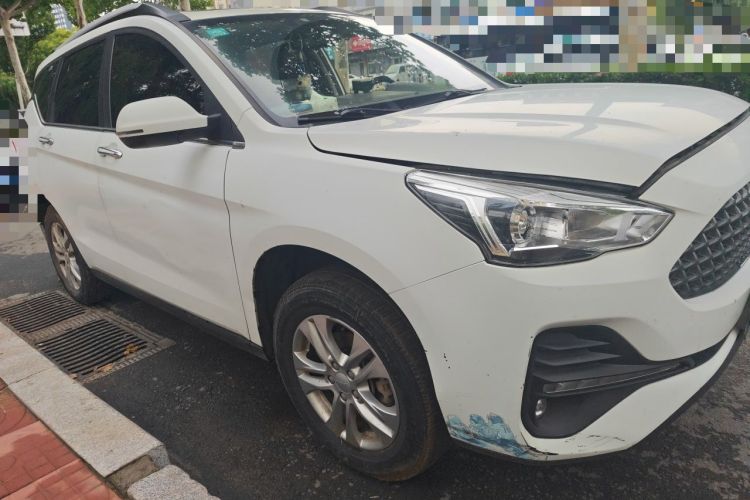 Used Haval M6 2019 1.5T DCT Two-Wheel Drive Elite Version China V Standard Front Right 45 Deg