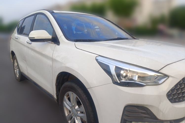 Used Haval M6 2019 1.5T DCT Two-Wheel Drive Value Edition China VI Standard Front Right 45 Deg