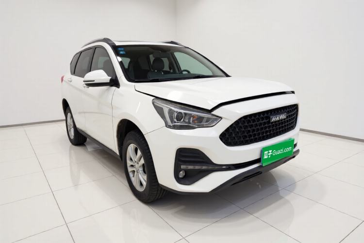 Used Haval M6 2019 1.5T Manual Two-Wheel Drive Elite Version China VI Standard Front Right 45 Deg