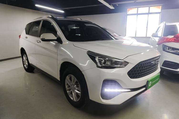 Used Haval M6 2019 1.5T DCT Two-Wheel Drive Value Edition China VI Standard Front Right 45 Deg