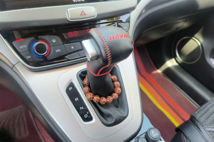Used Haval M6 2019 1.5T DCT Two-Wheel Drive Value Edition China VI Standard Gear Lever
