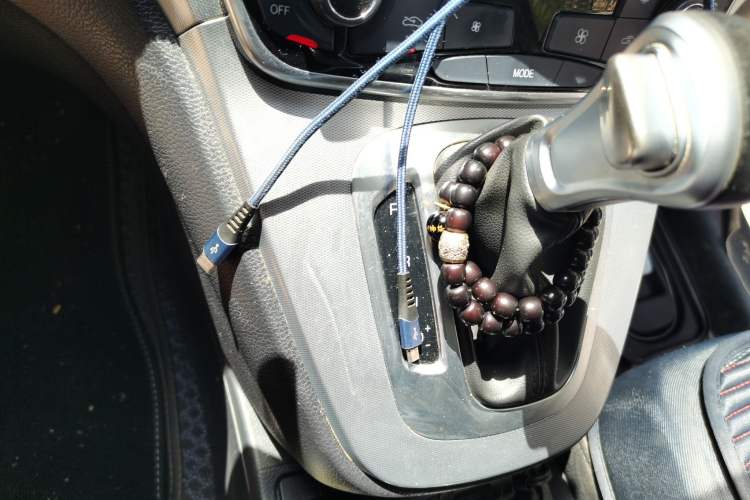 Used Haval M6 2019 1.5T DCT Two-Wheel Drive Value Edition China VI Standard Gear Lever