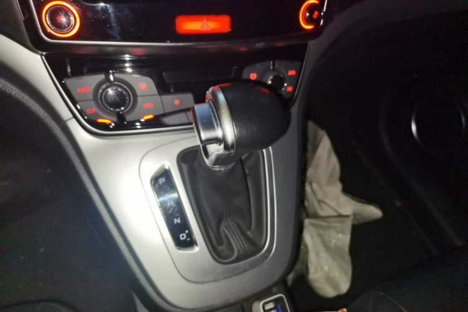 Used Haval M6 2019 1.5T DCT Two-Wheel Drive Value Edition China VI Standard Gear Lever
