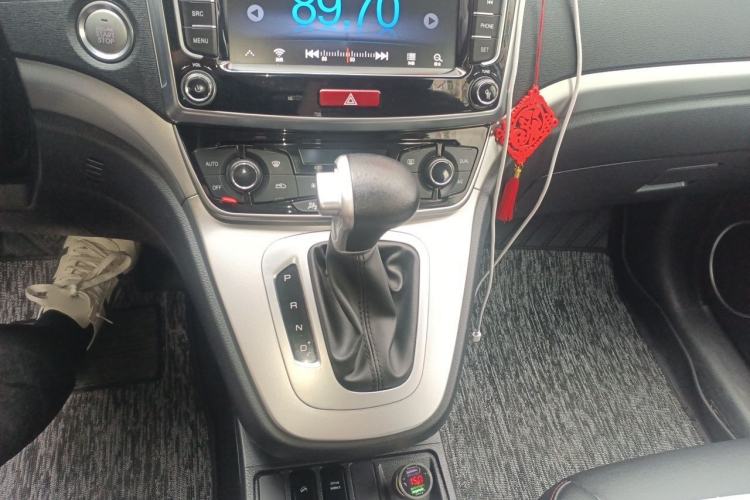 Used Haval M6 2019 1.5T DCT Two-Wheel Drive Elite Version China VI Standard Gear Lever
