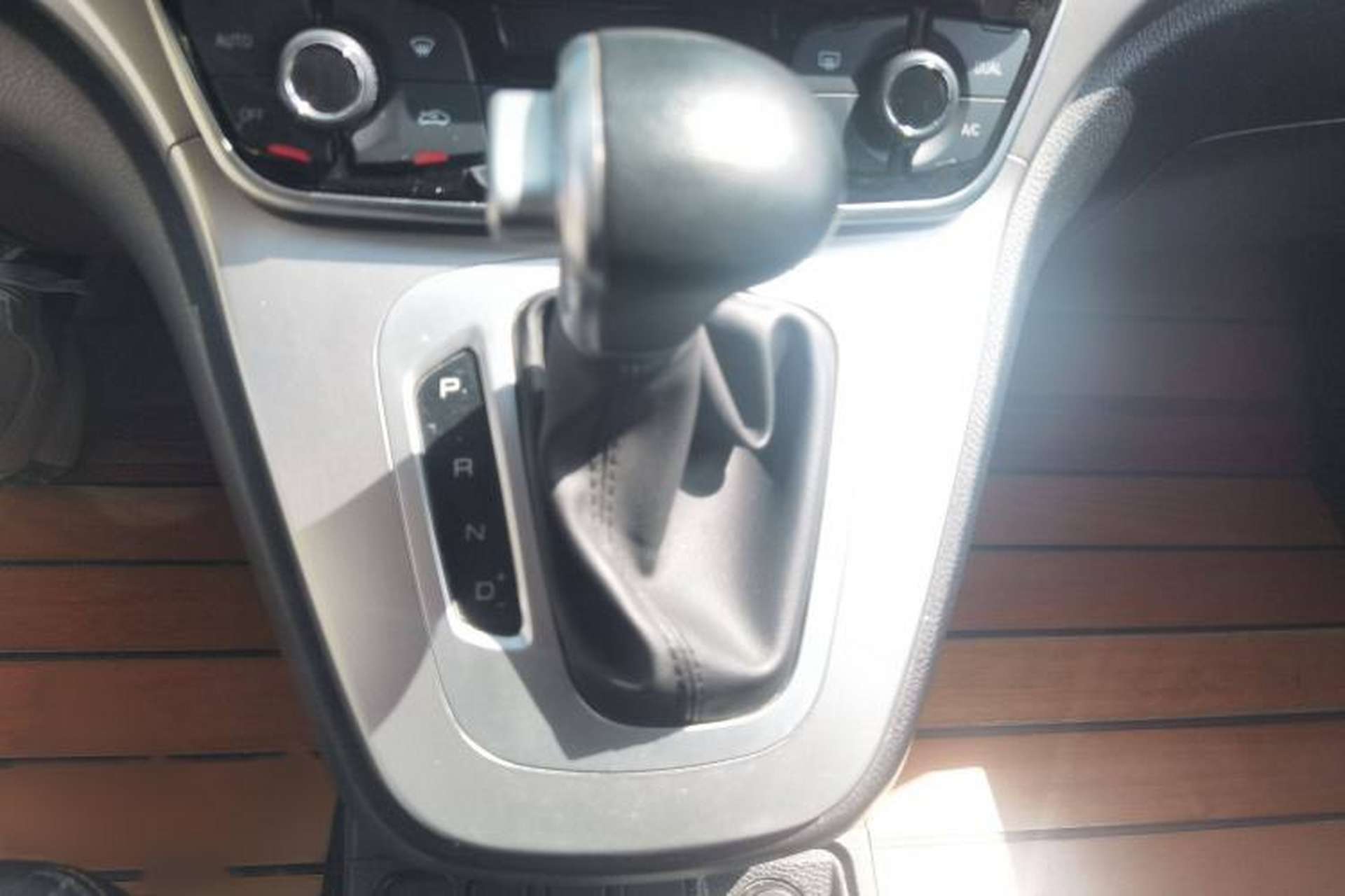 Used Haval M6 2019 1.5T DCT Two-Wheel Drive Value Edition China VI Standard Gear Lever