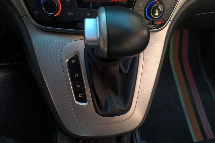 Used Haval M6 2019 1.5T DCT Two-Wheel Drive Value Edition China VI Standard Gear Lever