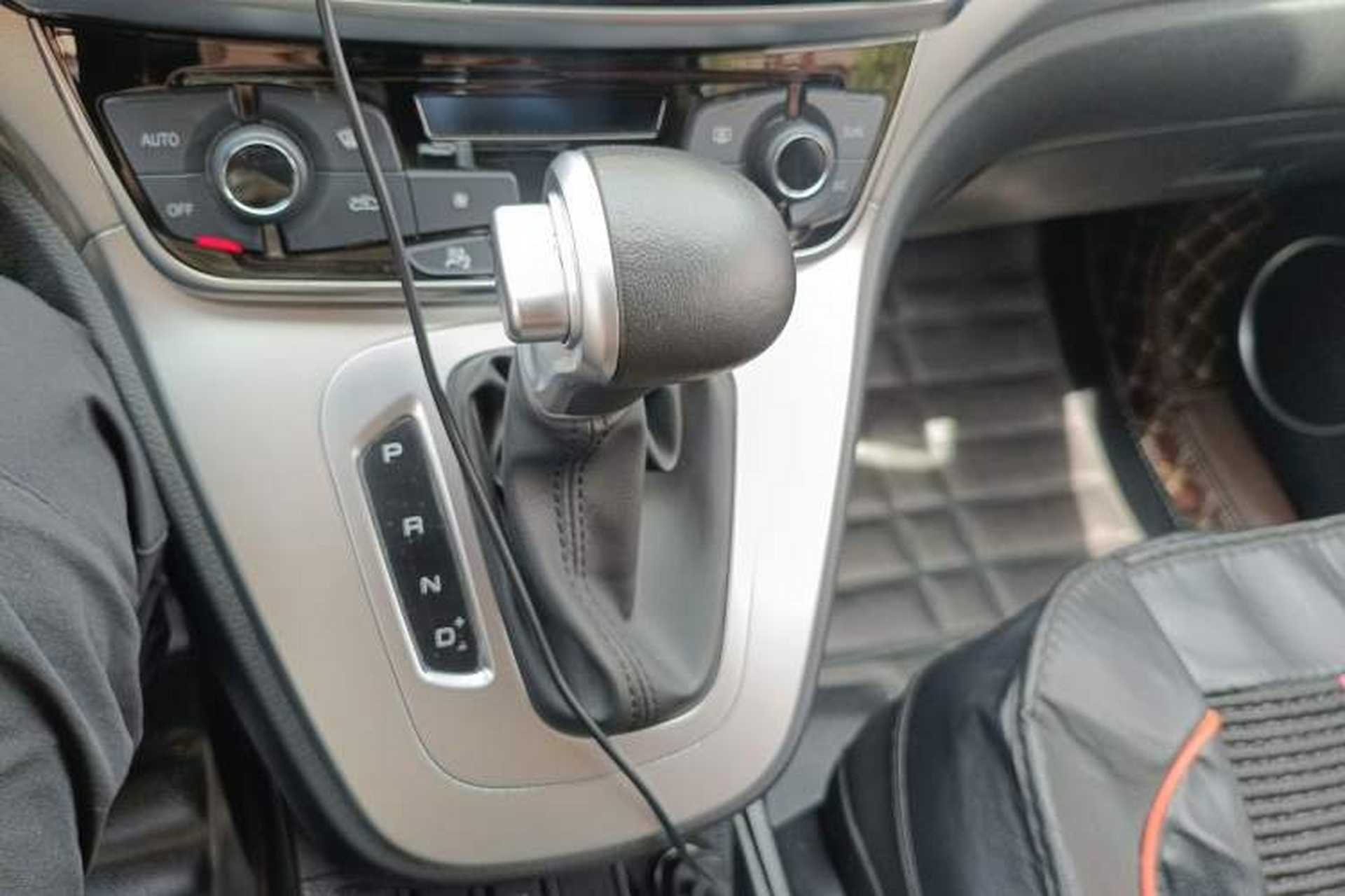 Used Haval M6 2019 1.5T DCT Two-Wheel Drive Value Edition China VI Standard Gear Lever