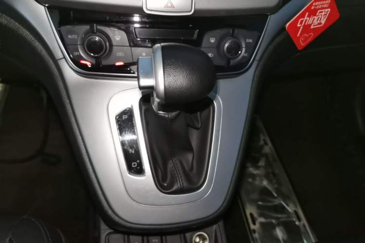 Used Haval M6 2019 1.5T DCT Two-Wheel Drive Value Edition China VI Standard Gear Lever