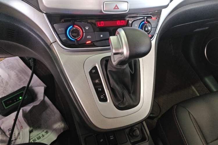 Used Haval M6 2019 1.5T DCT Two-Wheel Drive Value Edition China VI Standard Gear Lever