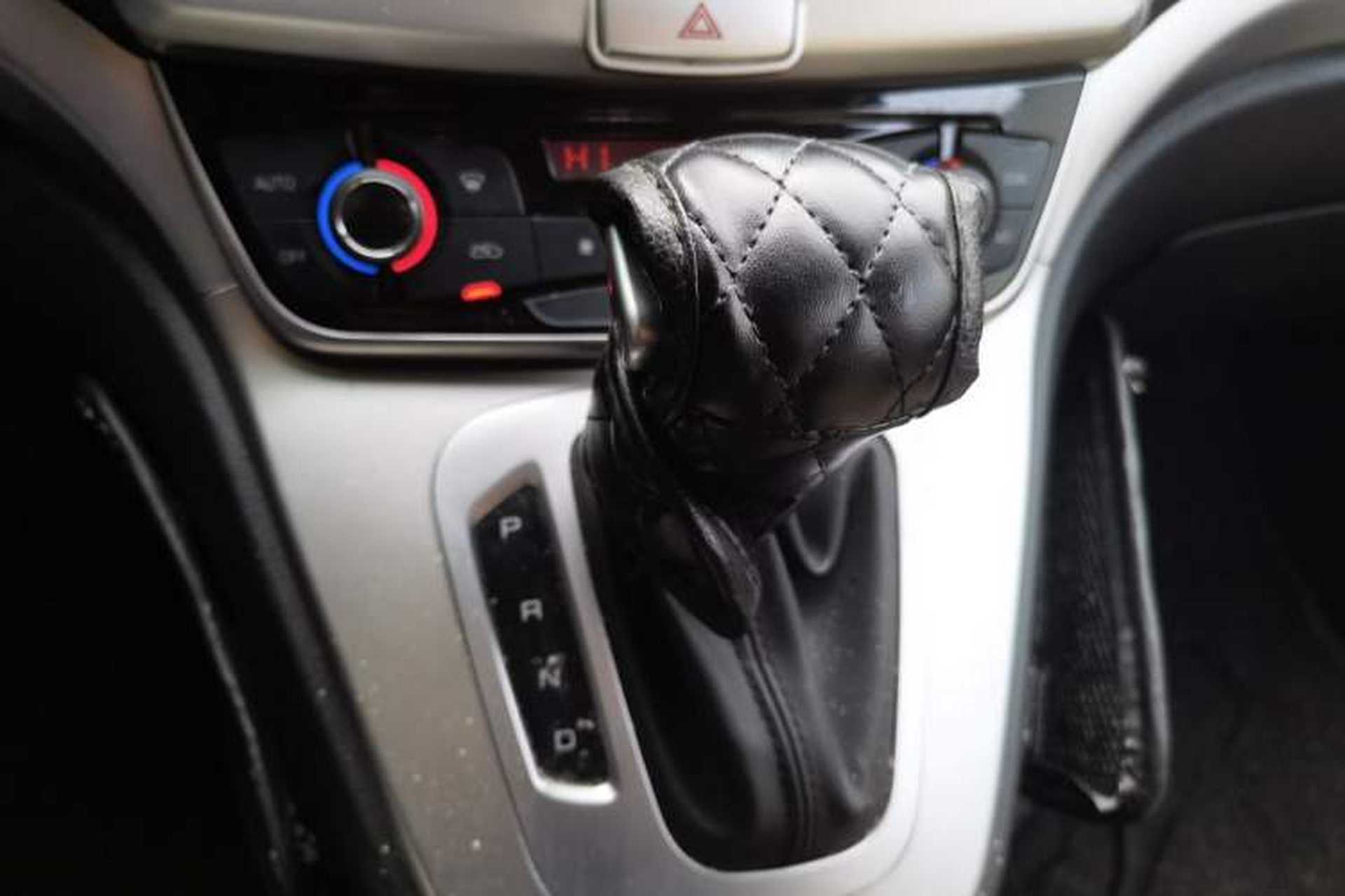 Used Haval M6 2019 1.5T DCT Two-Wheel Drive Value Edition China VI Standard Gear Lever