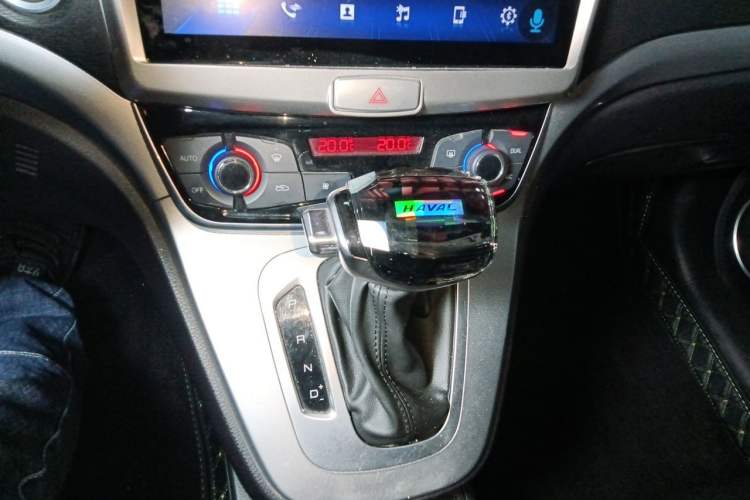 Used Haval M6 2019 1.5T DCT Two-Wheel Drive Value Edition China VI Standard Gear Lever