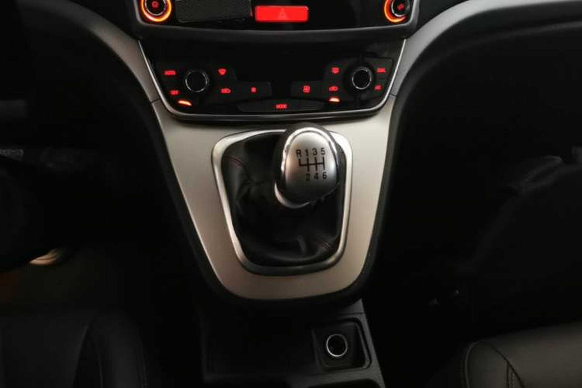 Used Haval M6 2019 1.5T Manual Two-Wheel Drive Elite Version China VI Standard Gear Lever
