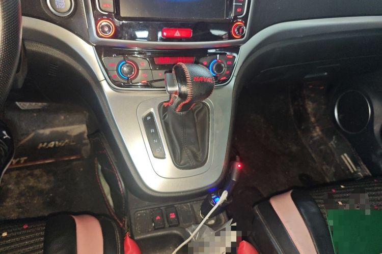 Used Haval M6 2019 1.5T DCT Two-Wheel Drive Elite Version China VI Standard Gear Lever