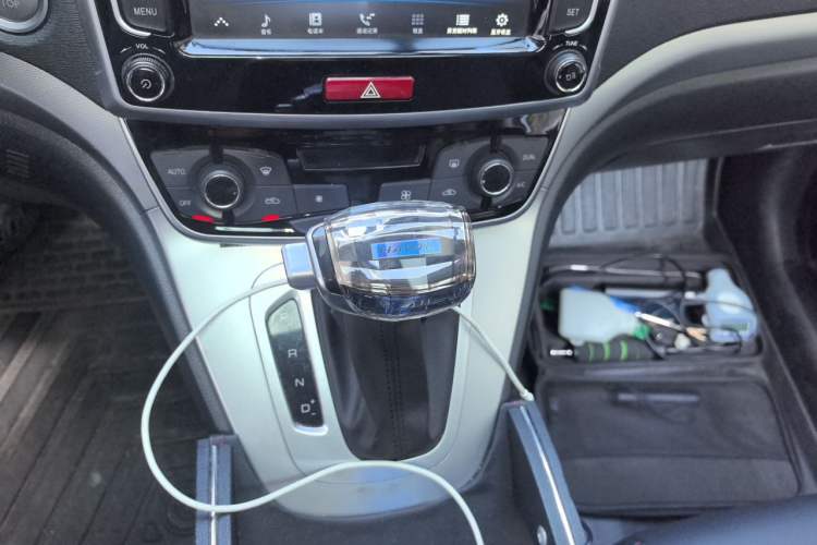 Used Haval M6 2019 1.5T DCT Two-Wheel Drive Value Edition China VI Standard Gear Lever