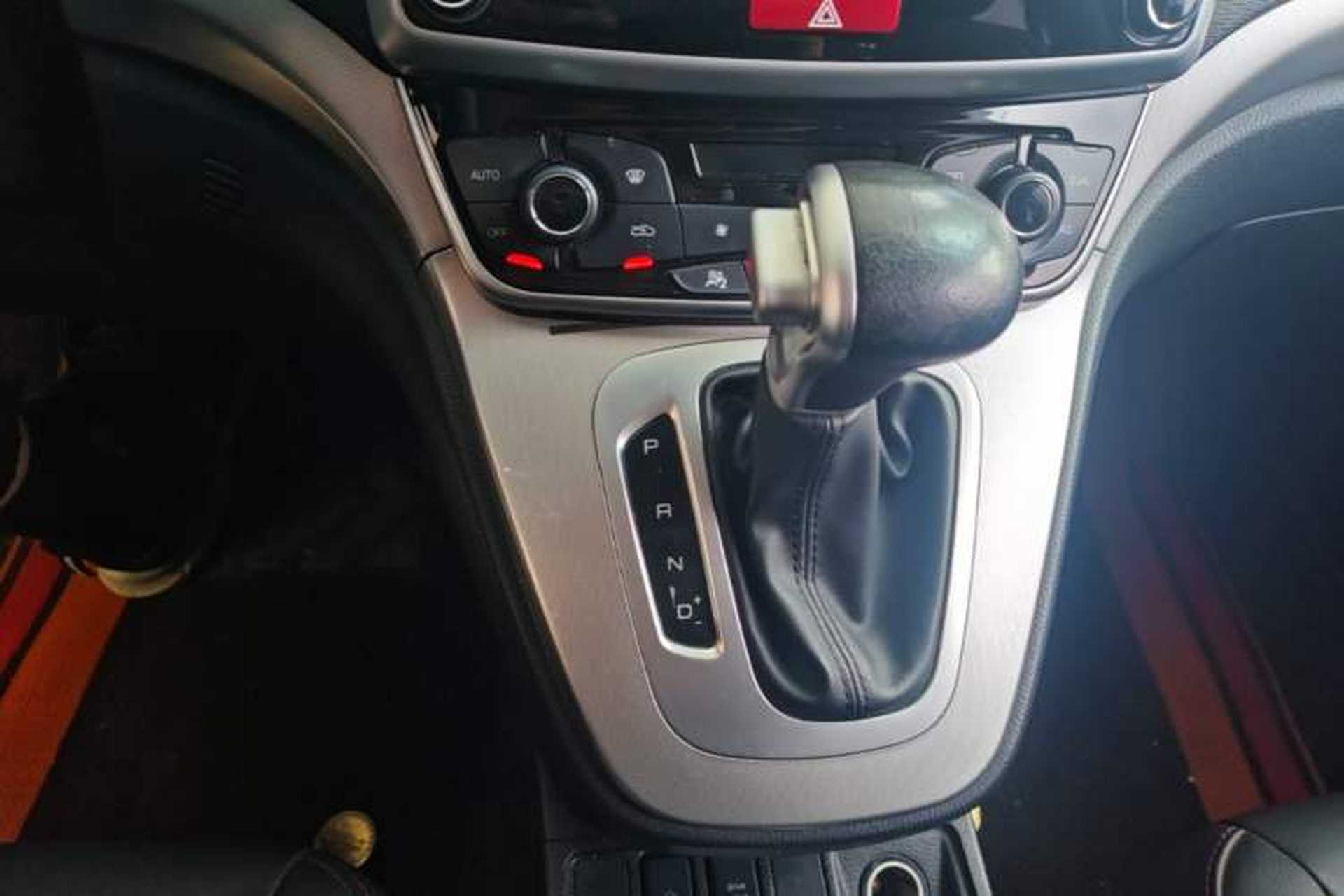 Used Haval M6 2019 1.5T DCT Two-Wheel Drive Elite Version China VI Standard Gear Lever