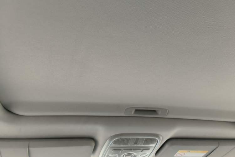 Used Haval M6 2019 1.5T DCT Two-Wheel Drive Elite Version China VI Standard Headliner