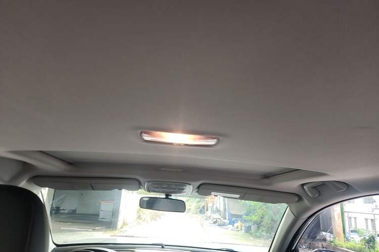 Used Haval M6 2019 1.5T DCT Two-Wheel Drive Elite Version China V Standard Headliner