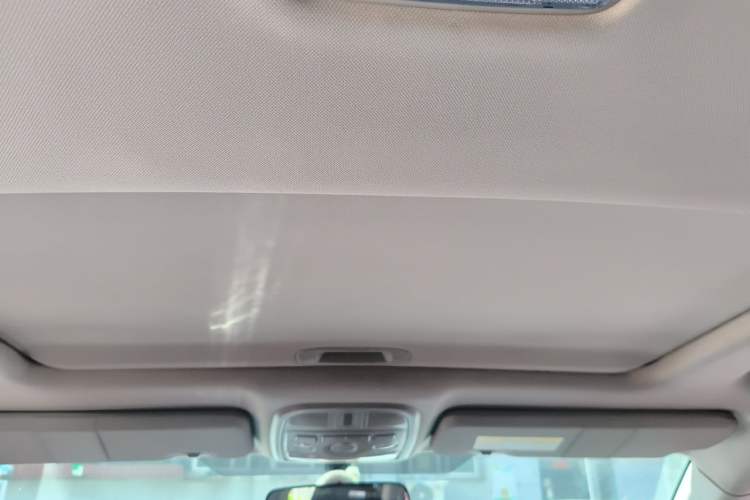 Used Haval M6 2019 1.5T DCT Two-Wheel Drive Elite Version China VI Standard Headliner