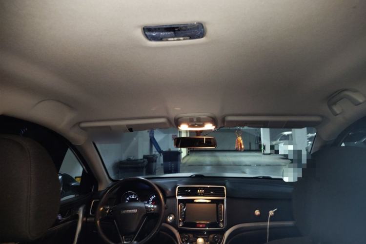 Used Haval M6 2019 1.5T Manual Two-Wheel Drive Urban Version China VI Standard Headliner