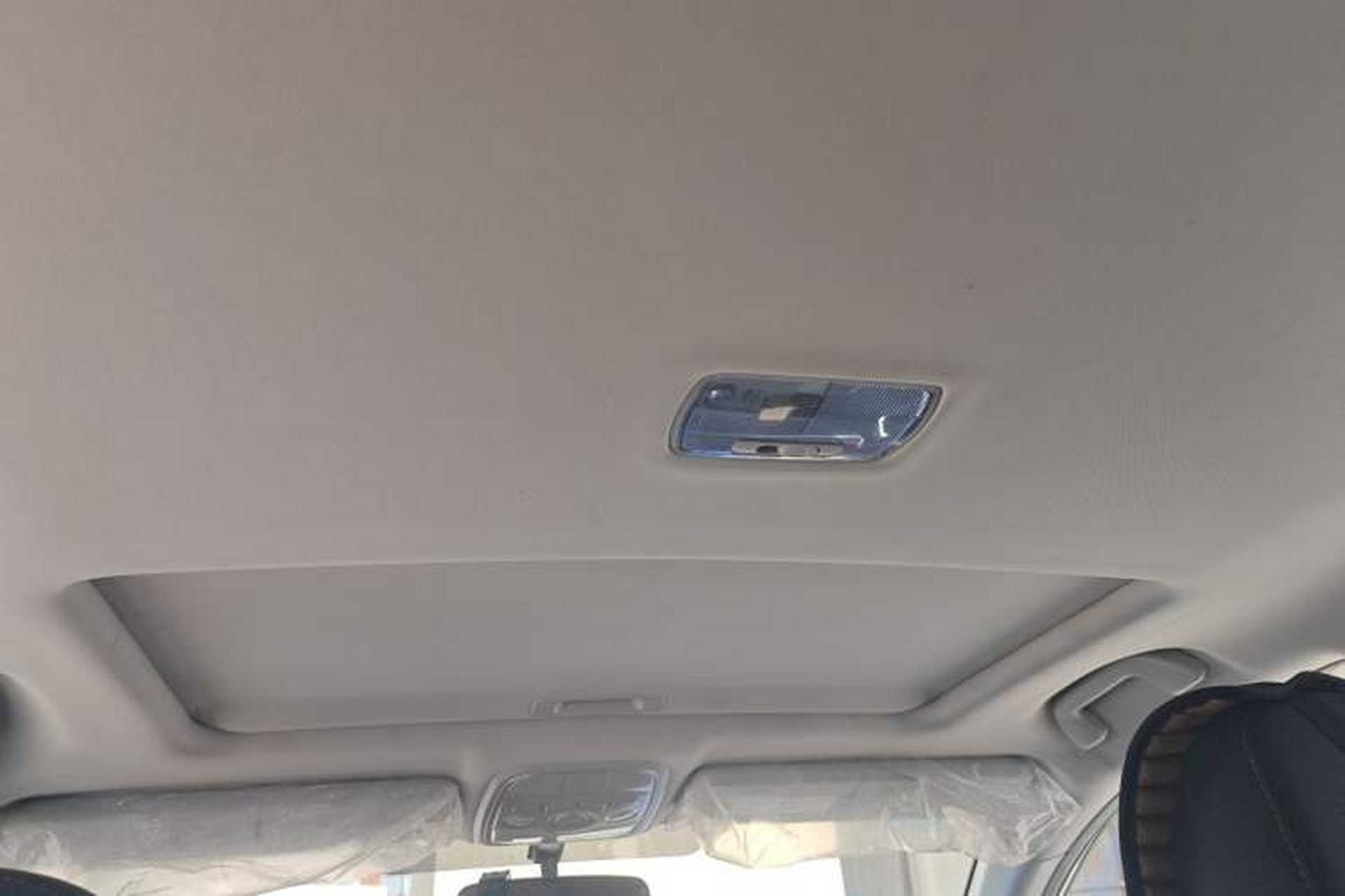 Used Haval M6 2019 1.5T Manual Two-Wheel Drive Elite Version China VI Standard Headliner