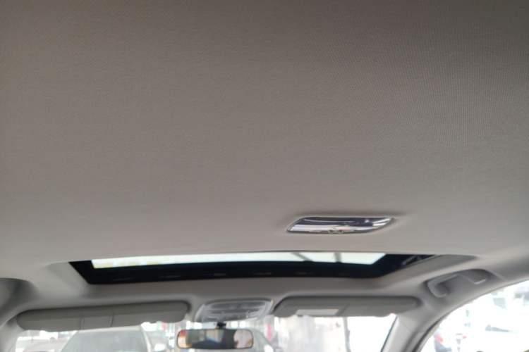 Used Haval M6 2019 1.5T DCT Two-Wheel Drive Elite Version China VI Standard Headliner