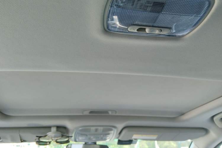 Used Haval M6 2019 1.5T Manual Two-Wheel Drive Elite Version China V Standard Headliner