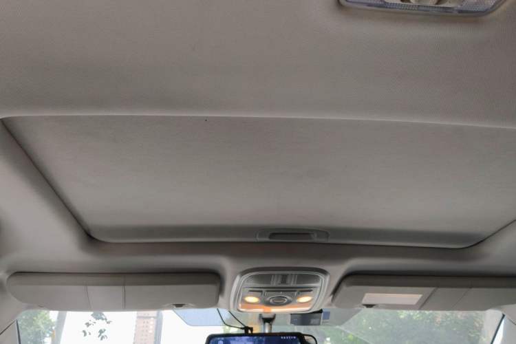 Used Haval M6 2019 1.5T DCT Two-Wheel Drive Value Edition China VI Standard Headliner