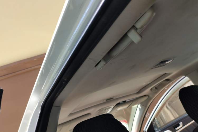 Used Haval M6 2019 1.5T DCT Two-Wheel Drive Value Edition China VI Standard Headliner