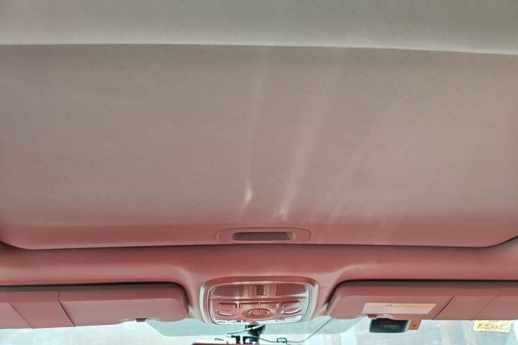 Used Haval M6 2019 1.5T DCT Two-Wheel Drive Elite Version China VI Standard Headliner