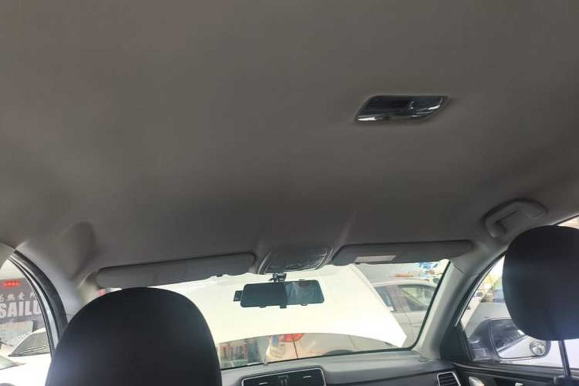 Used Haval M6 2019 1.5T DCT Two-Wheel Drive Urban Version China V Standard Headliner