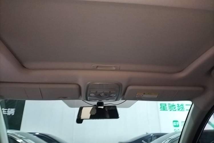Used Haval M6 2019 1.5T DCT Two-Wheel Drive Value Edition China VI Standard Headliner