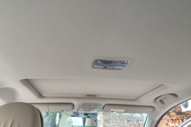 Used Haval M6 2019 1.5T DCT Two-Wheel Drive Elite Version China VI Standard Headliner