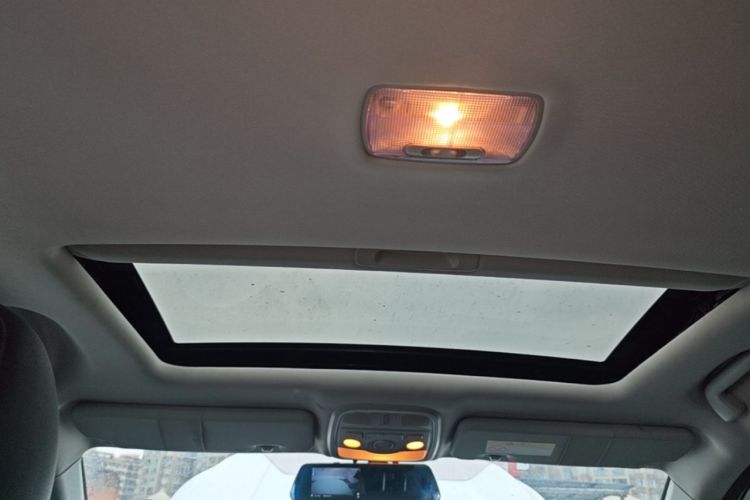 Used Haval M6 2019 1.5T DCT Two-Wheel Drive Elite Version China VI Standard Headliner
