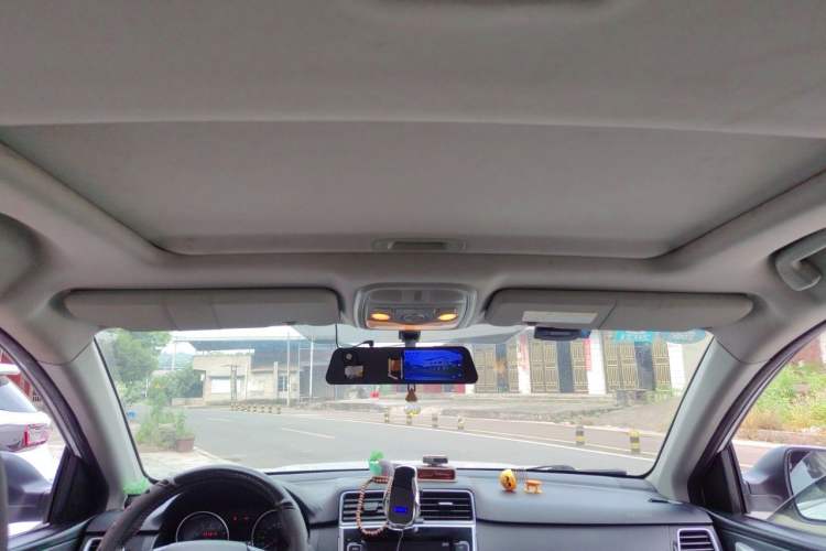 Used Haval M6 2019 1.5T DCT Two-Wheel Drive Elite Version China V Standard Headliner