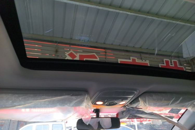 Used Haval M6 2019 1.5T DCT Two-Wheel Drive Value Edition China VI Standard Headliner