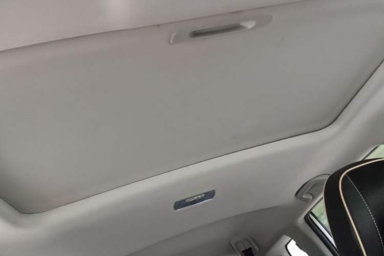 Used Haval M6 2019 1.5T DCT Two-Wheel Drive Elite Version China VI Standard Headliner