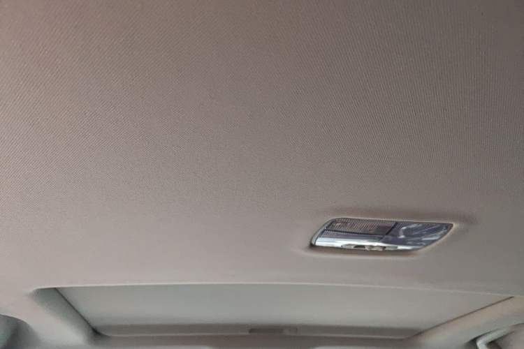 Used Haval M6 2019 1.5T DCT Two-Wheel Drive Elite Version China VI Standard Headliner