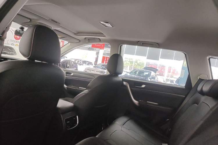 Used Haval M6 2019 1.5T DCT Two-Wheel Drive Value Edition China VI Standard Headliner