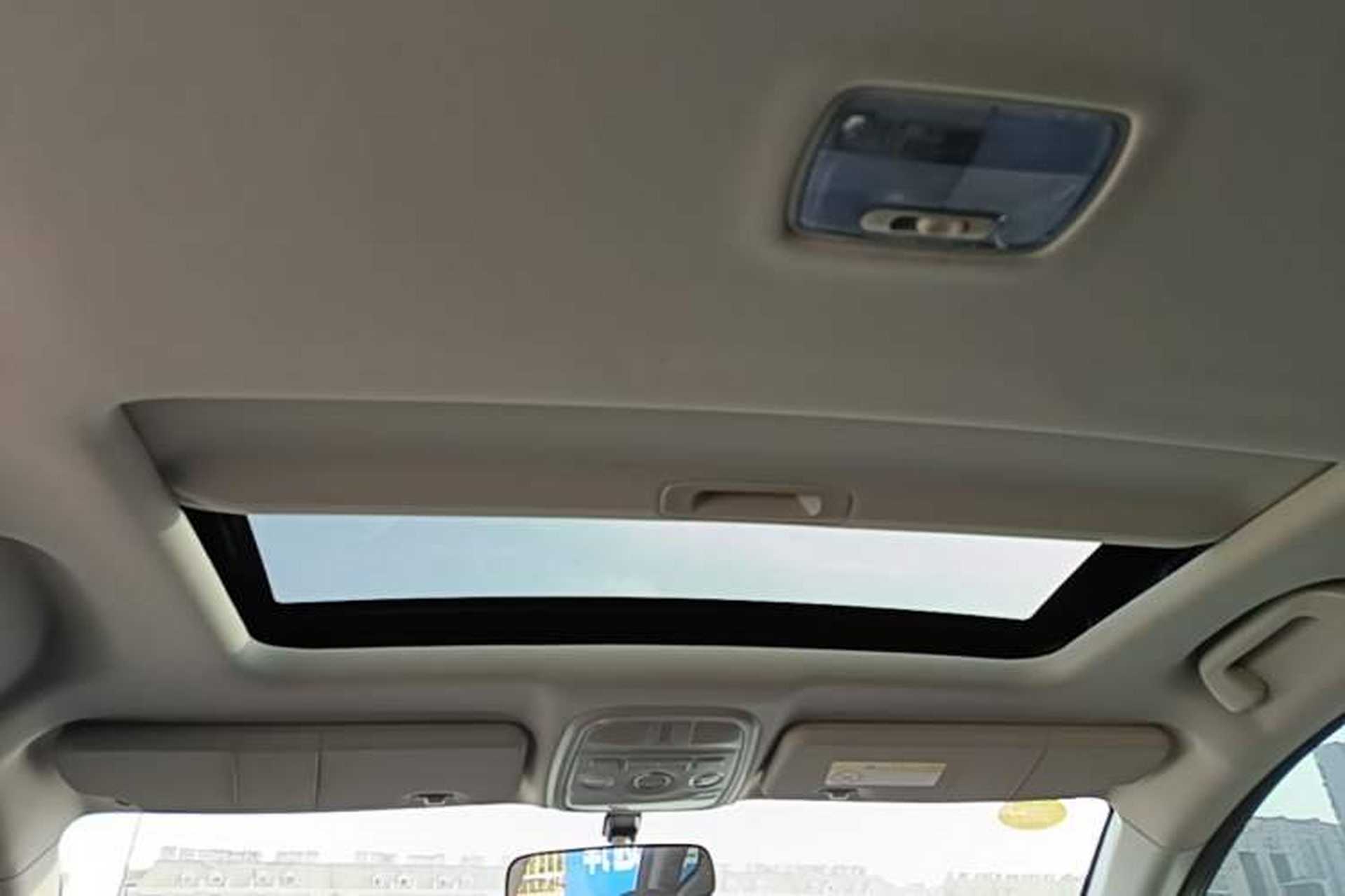Used Haval M6 2019 1.5T DCT Two-Wheel Drive Value Edition China VI Standard Headliner
