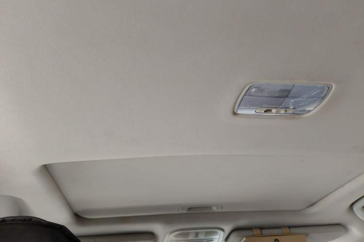 Used Haval M6 2019 1.5T Manual Two-Wheel Drive Elite Version China VI Standard Headliner