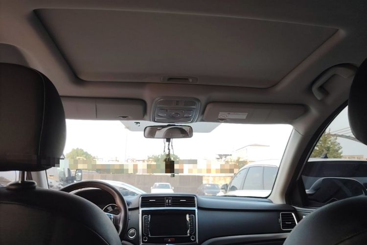 Used Haval M6 2019 1.5T DCT Two-Wheel Drive Elite Version China VI Standard Headliner