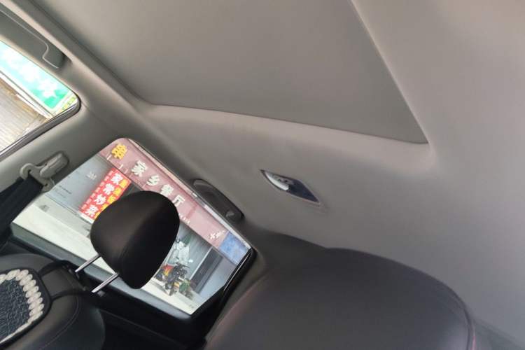 Used Haval M6 2019 1.5T DCT Two-Wheel Drive Elite Version China VI Standard Headliner