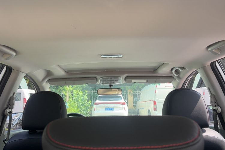 Used Haval M6 2019 1.5T DCT Two-Wheel Drive Value Edition China VI Standard Headliner