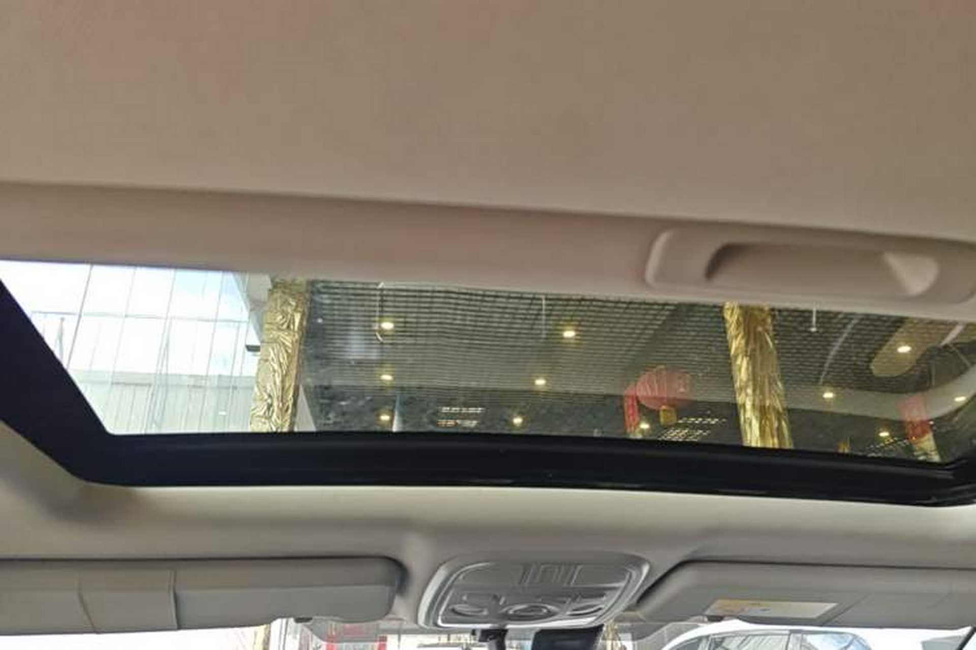 Used Haval M6 2019 1.5T DCT Two-Wheel Drive Value Edition China VI Standard Headliner