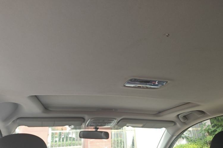 Used Haval M6 2019 1.5T DCT Two-Wheel Drive Value Edition China VI Standard Headliner