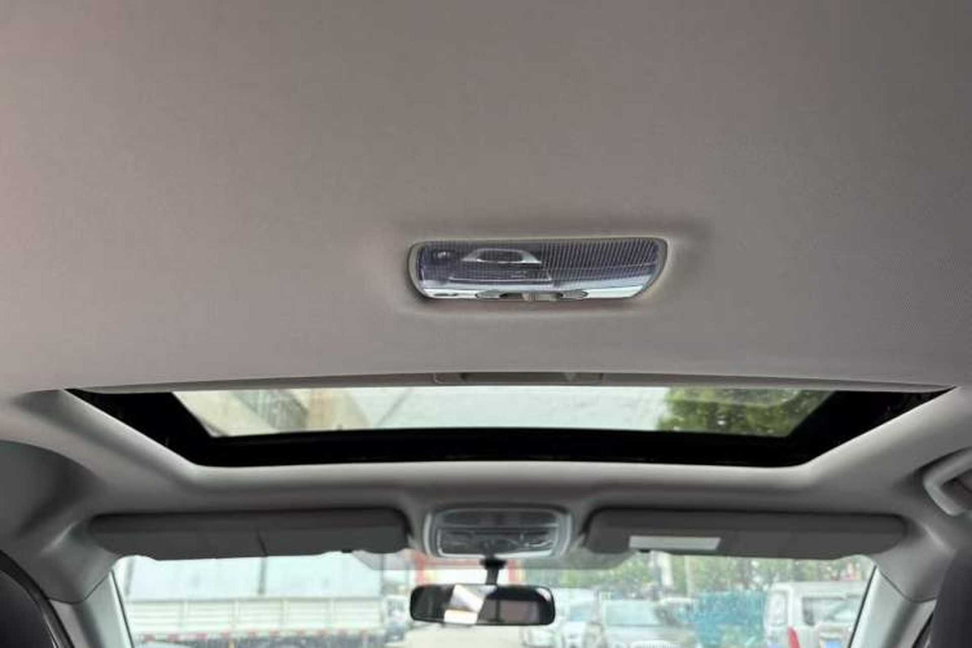 Used Haval M6 2019 1.5T Manual Two-Wheel Drive Elite Version China VI Standard Headliner