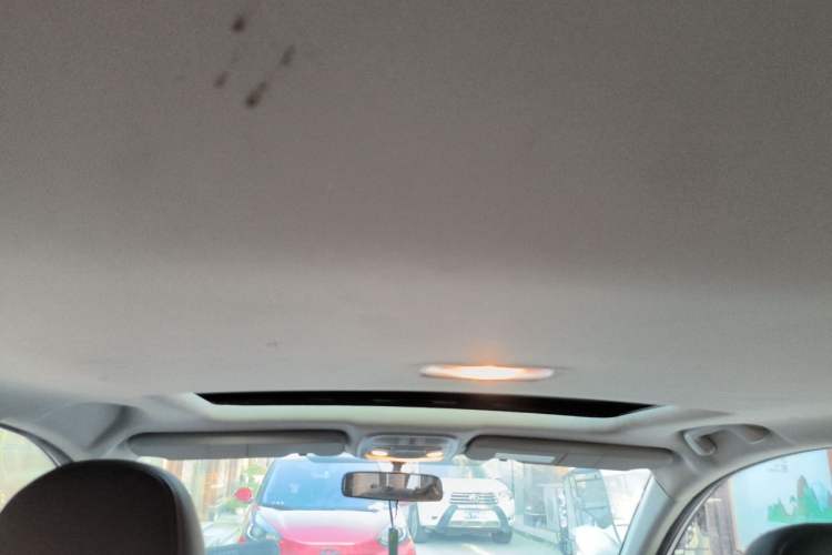 Used Haval M6 2019 1.5T DCT Two-Wheel Drive Value Edition China VI Standard Headliner