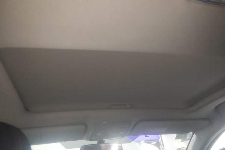 Used Haval M6 2019 1.5T DCT Two-Wheel Drive Value Edition China VI Standard Headliner